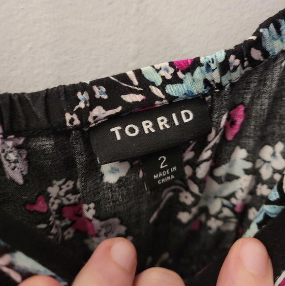 TORRID High-Low Floral Ruffle Dress size 2 - Picture 5 of 7